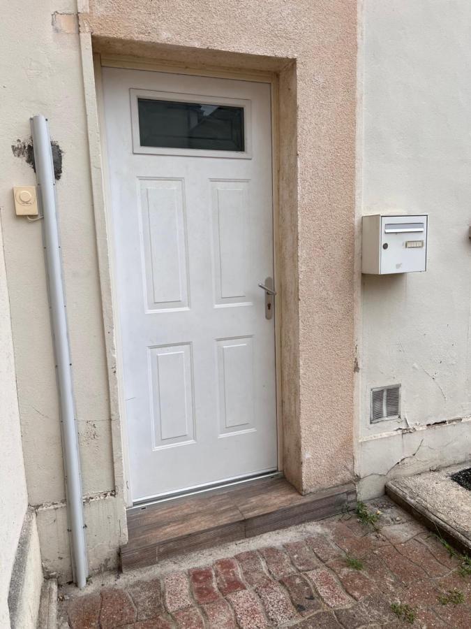 مونتراو-فاولت-يون Appartement Idealement Situe المظهر الخارجي الصورة